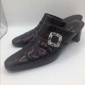 Brighton Tudor Copper Brown Patent Leather Croc Silver Buckle Mules Sz 8…